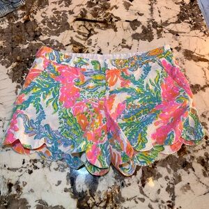 Scalloped Lilly Pulitzer shorts